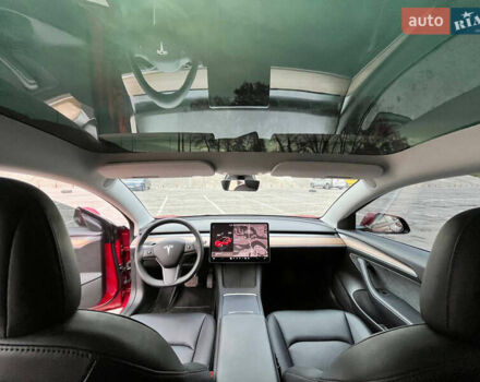 Тесла Модель 3 2022 у Києві на Automoto.ua Червоний Тесла Модель 3, об'ємом двигуна 0 л та пробігом 35 тис. км за 24000 $, фото 5 на Automoto.ua