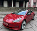 Тесла Модель 3 2022 в Днепре (Днепропетровске) на Automoto.ua Красный Тесла Модель 3, объемом двигателя 0 л и пробегом 131 тыс. км за 19500 $, фото 1 на Automoto.ua