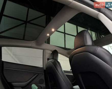 Красный Тесла Модель 3, объемом двигателя 0 л и пробегом 96 тыс. км за 18900 $, фото 17 на Automoto.ua