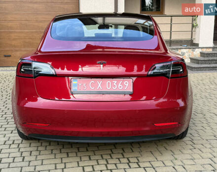 Красный Тесла Модель 3, объемом двигателя 0 л и пробегом 172 тыс. км за 17000 $, фото 1 на Automoto.ua