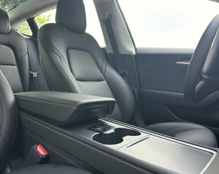 Тесла Модель 3 2022 в Виннице на Automoto.ua Красный Тесла Модель 3, объемом двигателя 0 л и пробегом 1 тыс. км за 25000 $, фото 11 на Automoto.ua