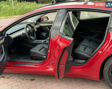 Красный Тесла Модель 3, объемом двигателя 0 л и пробегом 172 тыс. км за 17000 $, фото 20 на Automoto.ua