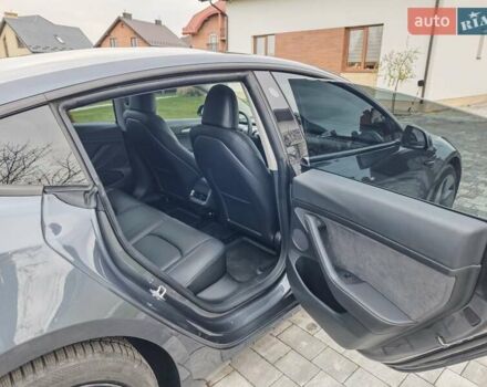 Червоний Тесла Модель 3, об'ємом двигуна 0 л та пробігом 59 тис. км за 20700 $, фото 22 на Automoto.ua