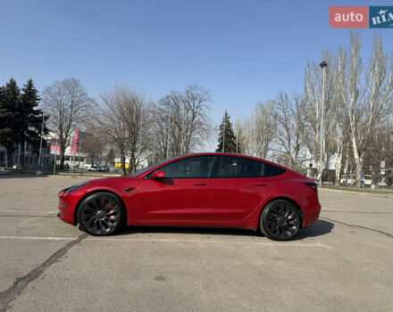 Червоний Тесла Модель 3, об'ємом двигуна 0 л та пробігом 21 тис. км за 27900 $, фото 3 на Automoto.ua