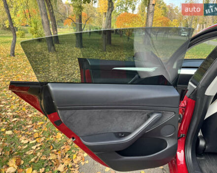 Червоний Тесла Модель 3, об'ємом двигуна 0 л та пробігом 108 тис. км за 19800 $, фото 21 на Automoto.ua