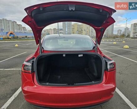 Червоний Тесла Модель 3, об'ємом двигуна 0 л та пробігом 1 тис. км за 19900 $, фото 12 на Automoto.ua