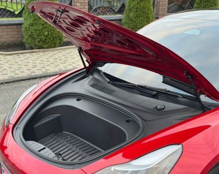 Червоний Тесла Модель 3, об'ємом двигуна 0 л та пробігом 65 тис. км за 21500 $, фото 7 на Automoto.ua