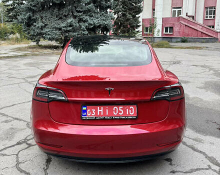 Тесла Модель 3 2022 в Днепре (Днепропетровске) на Automoto.ua Красный Тесла Модель 3, объемом двигателя 0 л и пробегом 131 тыс. км за 19500 $, фото 5 на Automoto.ua
