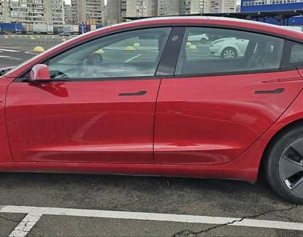 Червоний Тесла Модель 3, об'ємом двигуна 0 л та пробігом 1 тис. км за 19900 $, фото 7 на Automoto.ua