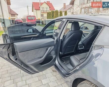 Червоний Тесла Модель 3, об'ємом двигуна 0 л та пробігом 59 тис. км за 20700 $, фото 17 на Automoto.ua