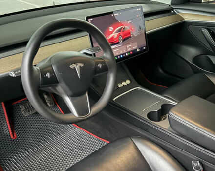 Красный Тесла Модель 3, объемом двигателя 0 л и пробегом 96 тыс. км за 18900 $, фото 13 на Automoto.ua