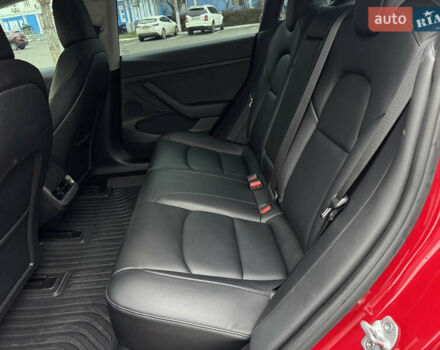 Червоний Тесла Модель 3, об'ємом двигуна 0 л та пробігом 30 тис. км за 23900 $, фото 16 на Automoto.ua