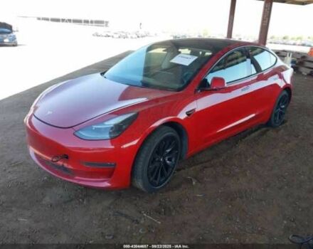 Красный Тесла Модель 3, объемом двигателя 0 л и пробегом 45 тыс. км за 14800 $, фото 1 на Automoto.ua