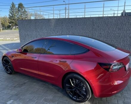 Тесла Модель 3 2022 у Луцьку на Automoto.ua Червоний Тесла Модель 3, об'ємом двигуна 0 л та пробігом 114 тис. км за 15350 $, фото 3 на Automoto.ua