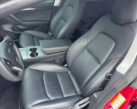 Червоний Тесла Модель 3, об'ємом двигуна 0 л та пробігом 65 тис. км за 21500 $, фото 14 на Automoto.ua