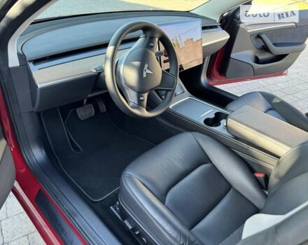Красный Тесла Модель 3, объемом двигателя 0 л и пробегом 12 тыс. км за 33000 $, фото 17 на Automoto.ua