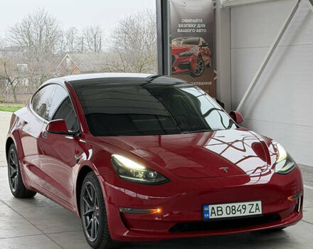 Красный Тесла Модель 3, объемом двигателя 0 л и пробегом 96 тыс. км за 18900 $, фото 2 на Automoto.ua