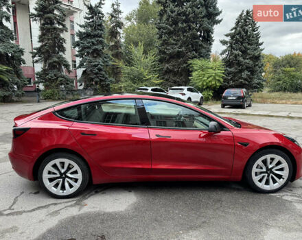 Тесла Модель 3 2022 в Днепре (Днепропетровске) на Automoto.ua Красный Тесла Модель 3, объемом двигателя 0 л и пробегом 131 тыс. км за 19500 $, фото 3 на Automoto.ua