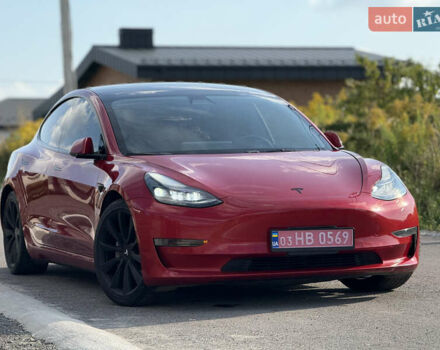 Красный Тесла Модель 3, объемом двигателя 0 л и пробегом 164 тыс. км за 17200 $, фото 1 на Automoto.ua