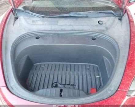 Красный Тесла Модель 3, объемом двигателя 0 л и пробегом 45 тыс. км за 14800 $, фото 9 на Automoto.ua