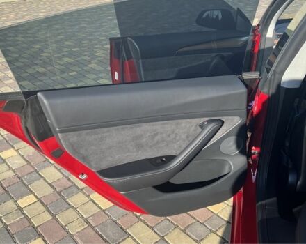 Красный Тесла Модель 3, объемом двигателя 0 л и пробегом 35 тыс. км за 22000 $, фото 17 на Automoto.ua