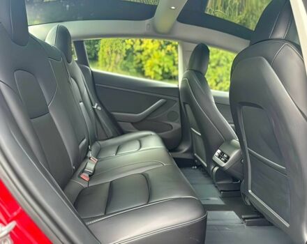 Красный Тесла Модель 3, объемом двигателя 0 л и пробегом 18 тыс. км за 11800 $, фото 12 на Automoto.ua