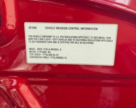Красный Тесла Модель 3, объемом двигателя 0 л и пробегом 41 тыс. км за 18500 $, фото 5 на Automoto.ua
