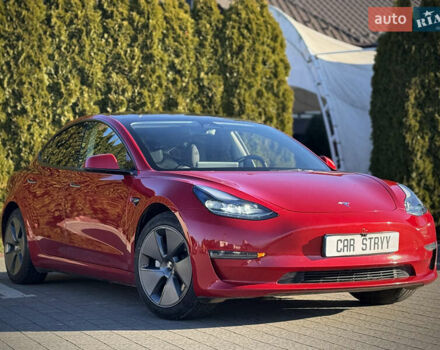 Красный Тесла Модель 3, объемом двигателя 0 л и пробегом 45 тыс. км за 19999 $, фото 1 на Automoto.ua