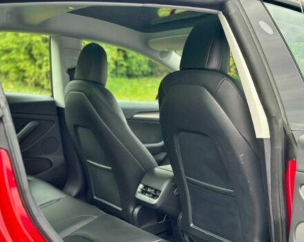 Красный Тесла Модель 3, объемом двигателя 0 л и пробегом 23 тыс. км за 10000 $, фото 11 на Automoto.ua