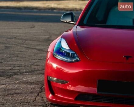 Красный Тесла Модель 3, объемом двигателя 0 л и пробегом 42 тыс. км за 21500 $, фото 16 на Automoto.ua