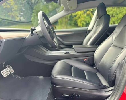 Красный Тесла Модель 3, объемом двигателя 0 л и пробегом 18 тыс. км за 11800 $, фото 8 на Automoto.ua