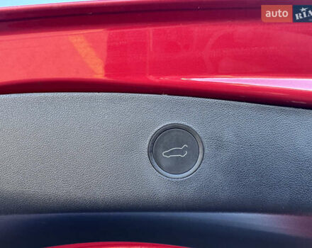 Красный Тесла Модель 3, объемом двигателя 0 л и пробегом 45 тыс. км за 19999 $, фото 39 на Automoto.ua