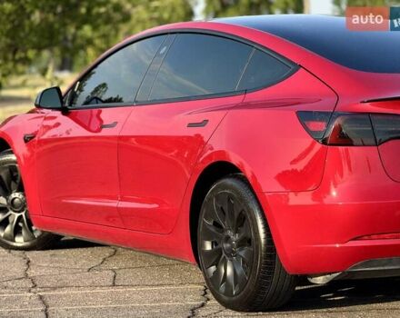 Красный Тесла Модель 3, объемом двигателя 0 л и пробегом 35 тыс. км за 23999 $, фото 6 на Automoto.ua