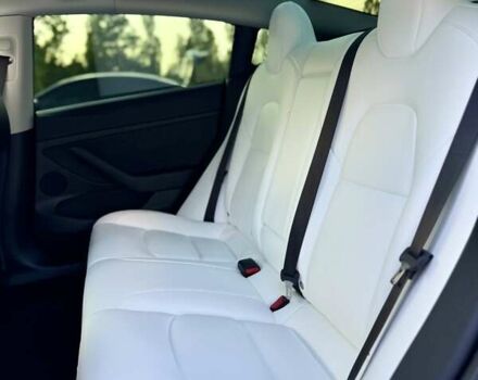 Красный Тесла Модель 3, объемом двигателя 0 л и пробегом 35 тыс. км за 23999 $, фото 19 на Automoto.ua