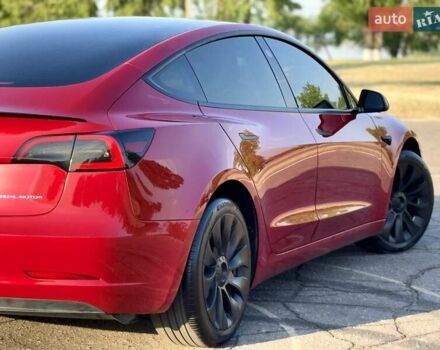 Красный Тесла Модель 3, объемом двигателя 0 л и пробегом 42 тыс. км за 21500 $, фото 9 на Automoto.ua