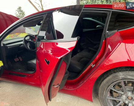 Красный Тесла Модель 3, объемом двигателя 0 л и пробегом 45 тыс. км за 20500 $, фото 27 на Automoto.ua