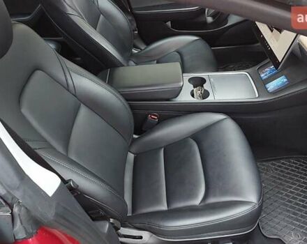 Червоний Тесла Модель 3, об'ємом двигуна 0 л та пробігом 247 тис. км за 16500 $, фото 18 на Automoto.ua