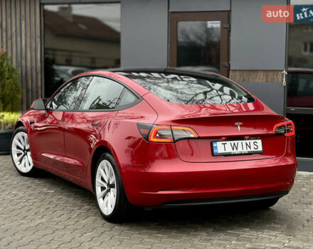Красный Тесла Модель 3, объемом двигателя 0 л и пробегом 11 тыс. км за 25900 $, фото 5 на Automoto.ua