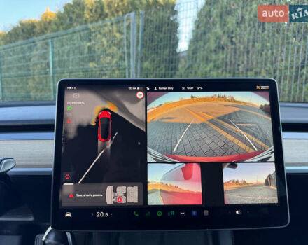 Красный Тесла Модель 3, объемом двигателя 0 л и пробегом 45 тыс. км за 19999 $, фото 51 на Automoto.ua