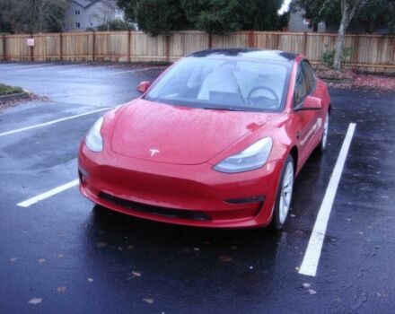 Червоний Тесла Модель 3, об'ємом двигуна 0 л та пробігом 24 тис. км за 18000 $, фото 1 на Automoto.ua