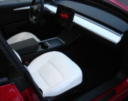 Червоний Тесла Модель 3, об'ємом двигуна 0 л та пробігом 24 тис. км за 18000 $, фото 7 на Automoto.ua