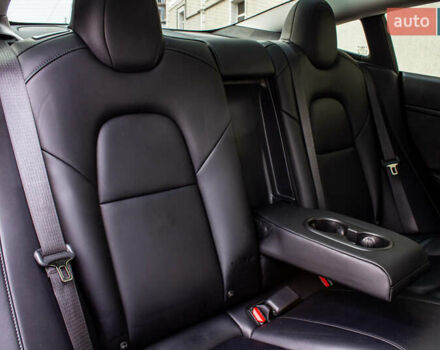 Червоний Тесла Модель 3, об'ємом двигуна 0 л та пробігом 38 тис. км за 23700 $, фото 34 на Automoto.ua