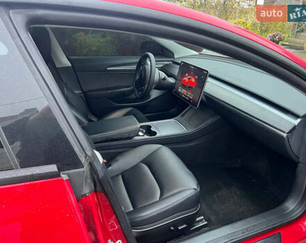 Красный Тесла Модель 3, объемом двигателя 0 л и пробегом 45 тыс. км за 20500 $, фото 24 на Automoto.ua