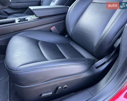 Красный Тесла Модель 3, объемом двигателя 0 л и пробегом 45 тыс. км за 19999 $, фото 46 на Automoto.ua