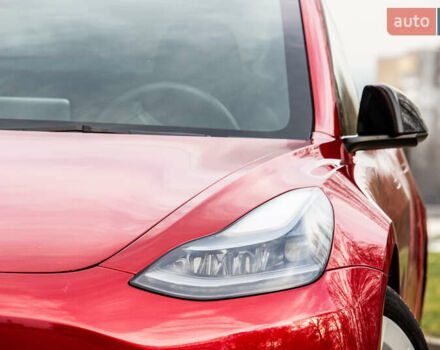 Червоний Тесла Модель 3, об'ємом двигуна 0 л та пробігом 38 тис. км за 23700 $, фото 6 на Automoto.ua