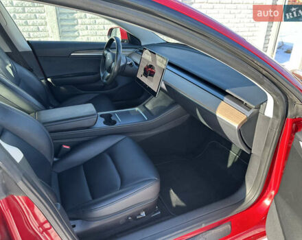 Красный Тесла Модель 3, объемом двигателя 0 л и пробегом 216 тыс. км за 16500 $, фото 11 на Automoto.ua