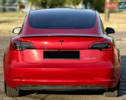 Красный Тесла Модель 3, объемом двигателя 0 л и пробегом 42 тыс. км за 21500 $, фото 8 на Automoto.ua