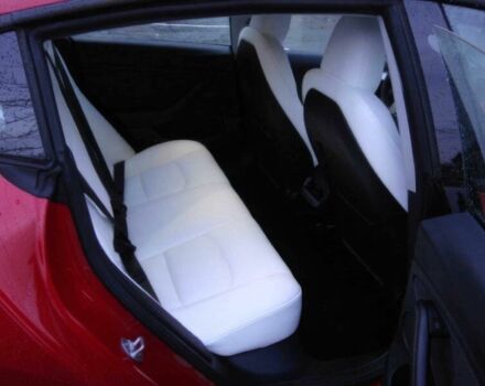 Червоний Тесла Модель 3, об'ємом двигуна 0 л та пробігом 24 тис. км за 18000 $, фото 8 на Automoto.ua