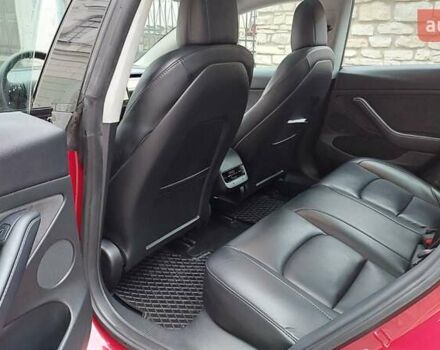 Червоний Тесла Модель 3, об'ємом двигуна 0 л та пробігом 247 тис. км за 16500 $, фото 14 на Automoto.ua