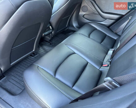 Красный Тесла Модель 3, объемом двигателя 0 л и пробегом 45 тыс. км за 19999 $, фото 41 на Automoto.ua